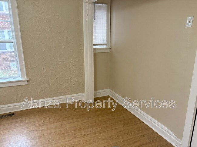 Foto del edificio - 4215 Neosho St