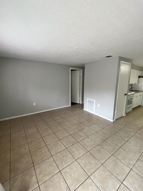 Photo - 1003 34th Ave W Apartment