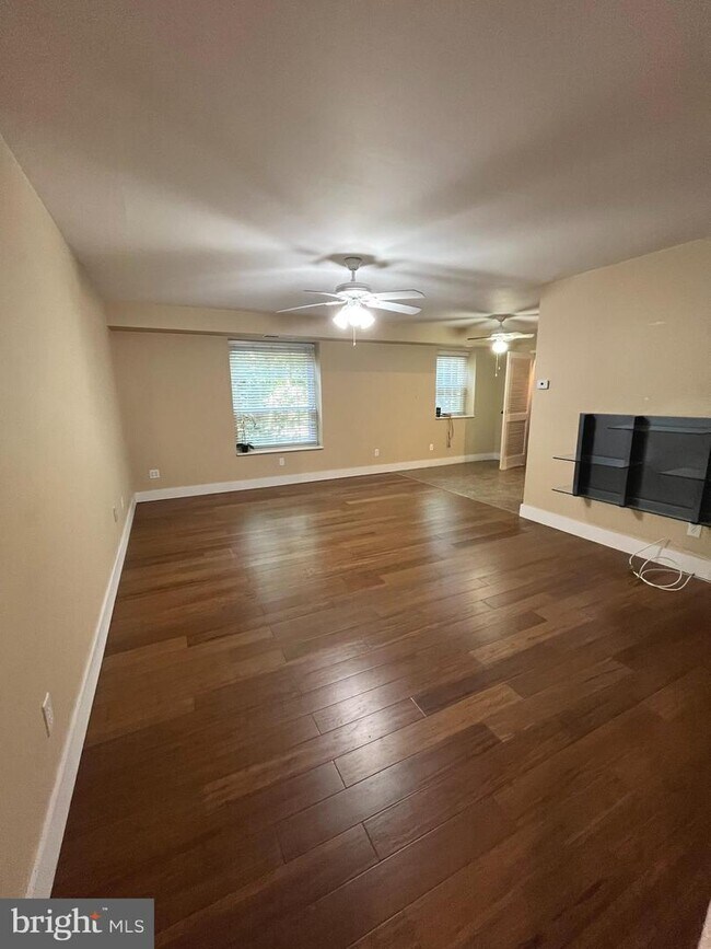 4000 Gypsy Ln Unit 5.15E+03, Philadelphia, PA 19129 Room for Rent in