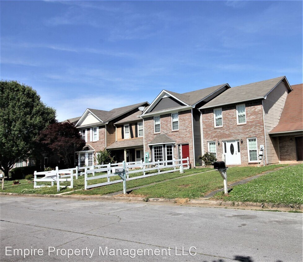 Foto principal - 3 br, 2.5 bath House - 2912 Frost Dr. SW
