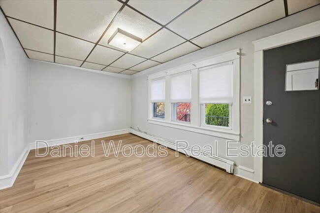 Building Photo - 420 Glenwood Ave