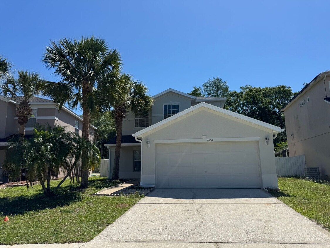 Primary Photo - OVERSIZED 3BR / 2.5BA HOME FOR RENT