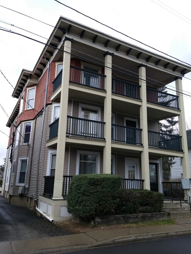 Building Photo - 3 Gault Ave
