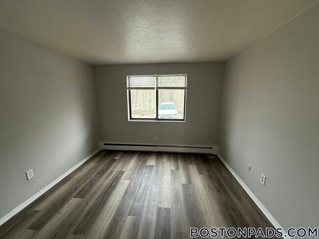 Building Photo - 25 Hamilton Ave