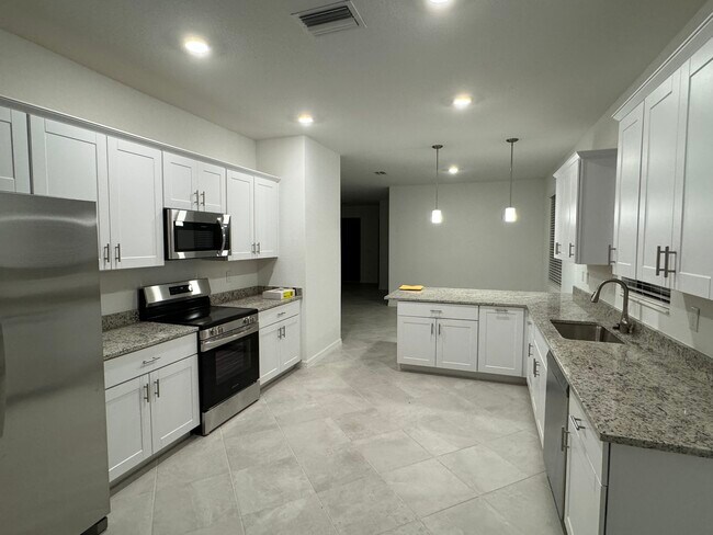 Building Photo - 16851 Cayo Key Dr