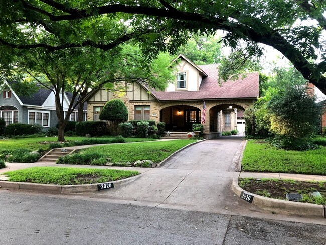 Building Photo - 2020 Glenco Terrace