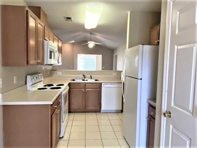 Foto del edificio - 115 Bristol View Circle