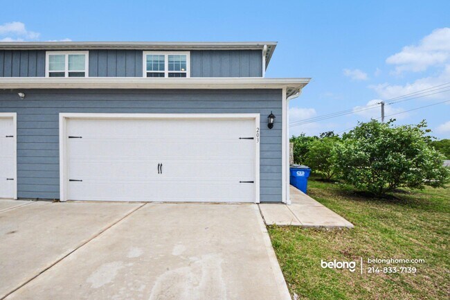 Foto del edificio - 203 Marsh Ln