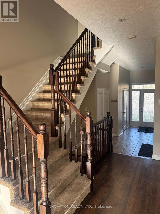 Photo du bâtiment - 898 Fletcher Cir