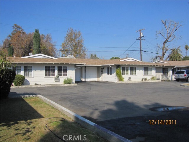 Building Photo - 5010 Golden Ave