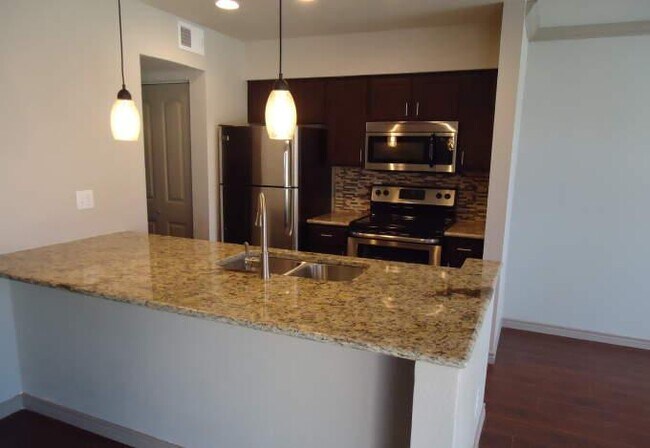 Building Photo - 1 bedroom in Bedford TX 76021