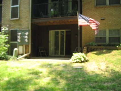 Building Photo - 111 Donzen Dr