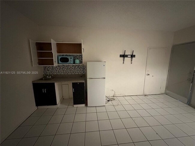 Building Photo - 26 Diplomat Pkwy