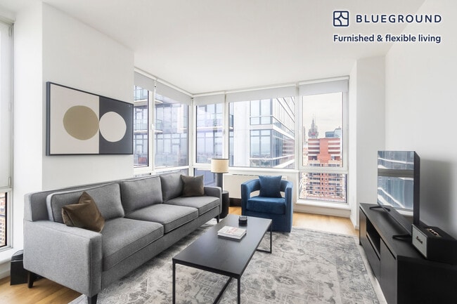 Building Photo - 635 W 42nd St