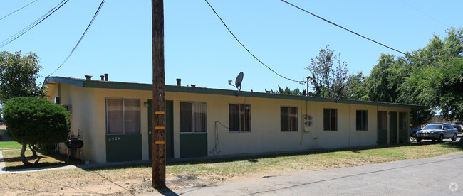 Building Photo - Campus Garden Apartments