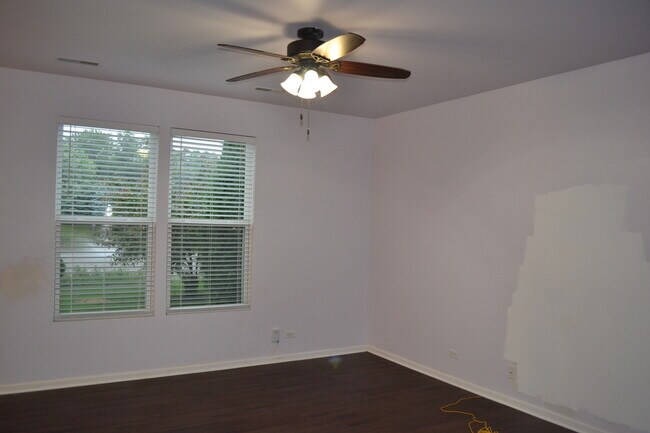 Foto del edificio - 406 Valentine Way