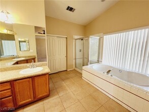 Building Photo - 1725 Wandering Winds Way