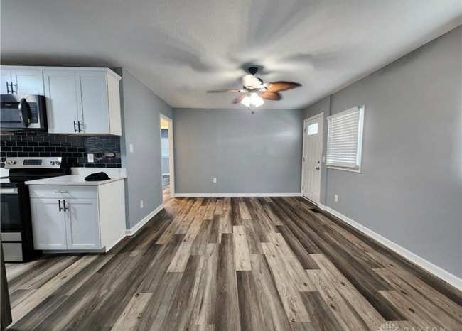 Foto del edificio - 1453 Kingsley Ave