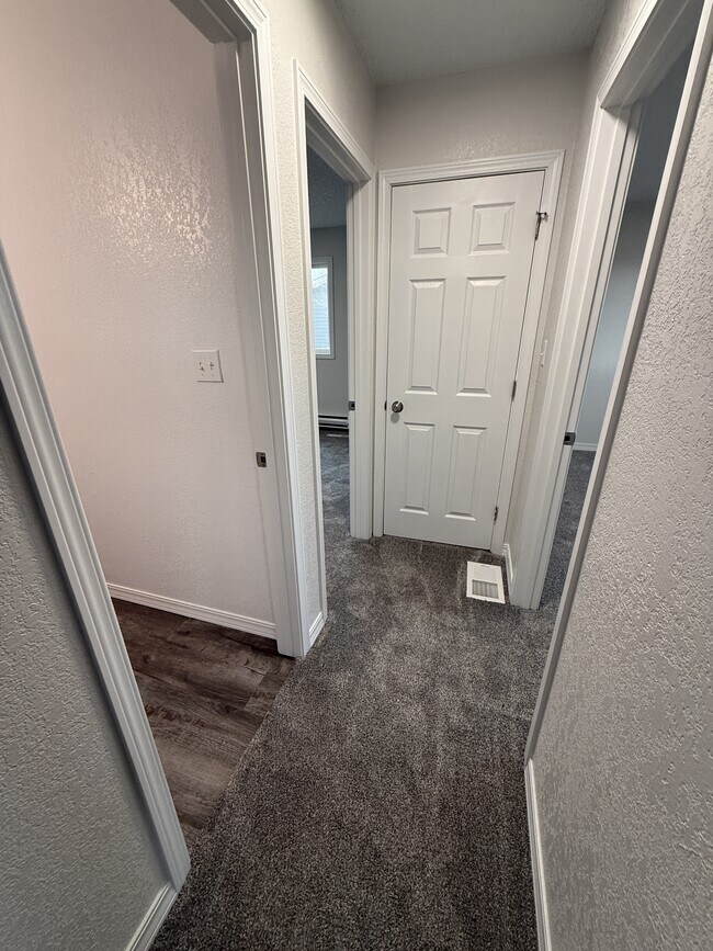 Foto del edificio - 6233 43rd St SW