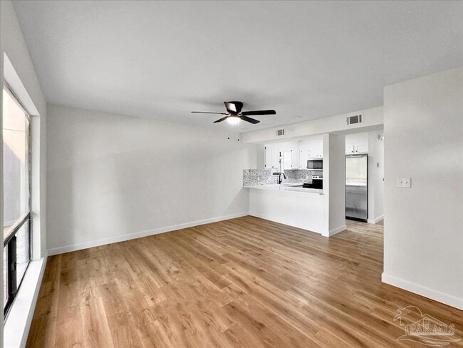 Building Photo - 2028 Americus Ave