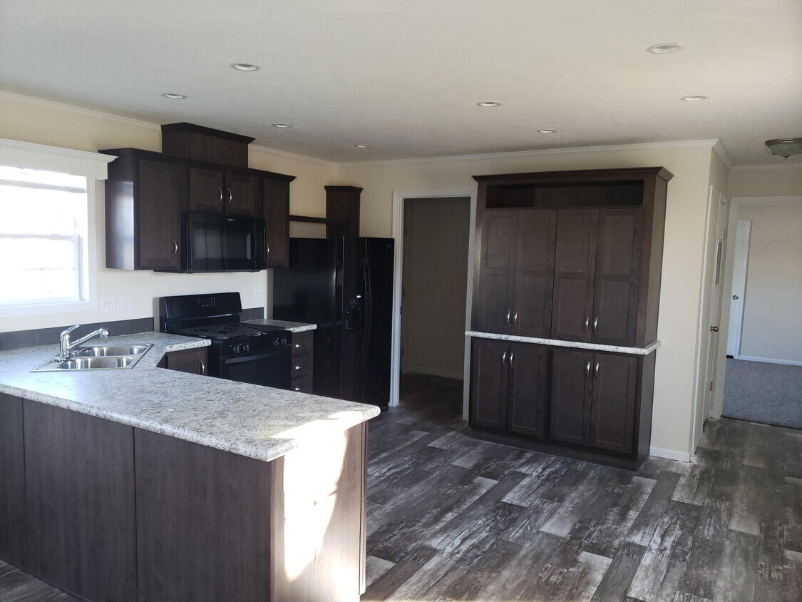 Foto principal - 2507 214th St N
