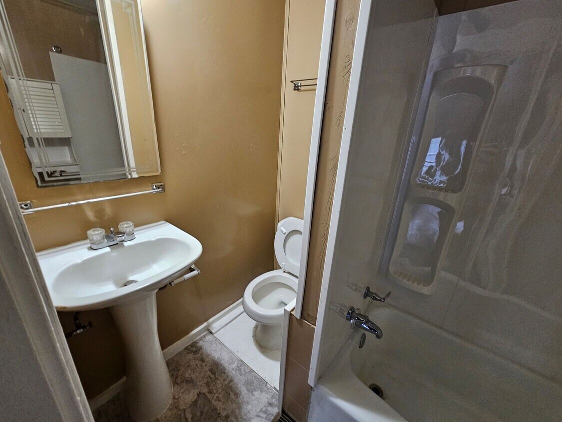 Primary Photo - 3 Bedroom Home