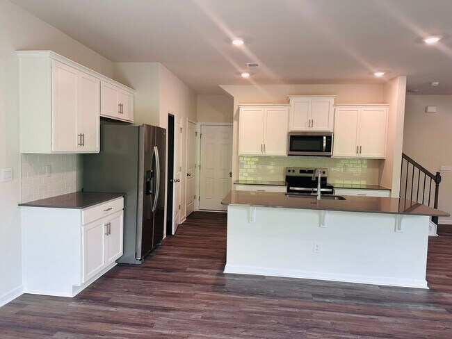 Foto del edificio - Hickory quiet, family-friendly neighborhoo...