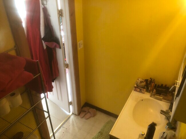 Foto del edificio - 539 E Pine St