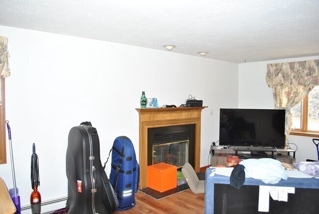 Foto del edificio - 20 Fairview Ave