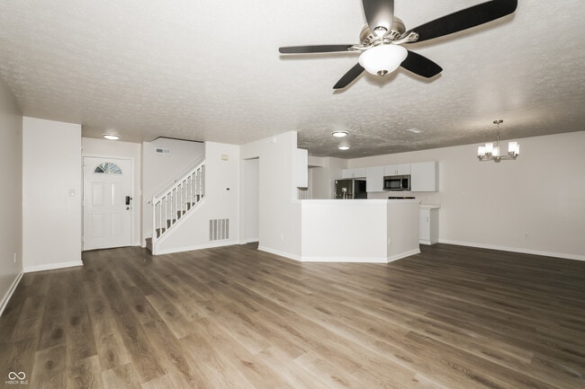 Building Photo - 9125 Timpani Way