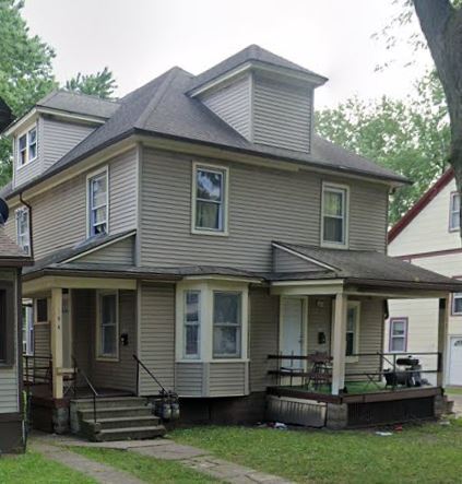 Primary Photo - 106 Bowman St