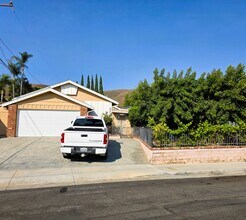 Building Photo - 2493 Los Feliz Dr