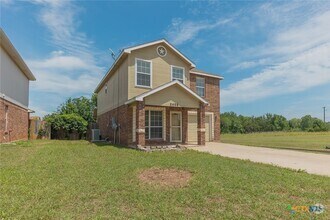 Building Photo - 2406 Waterfall Dr