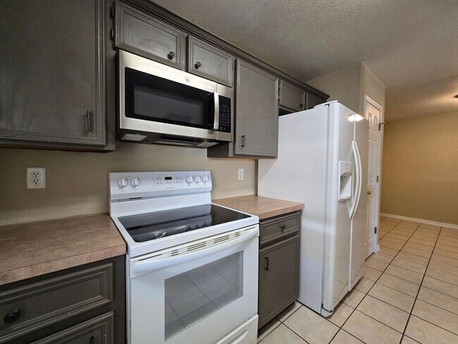 Foto del edificio - 3804 Littleleaf Ct