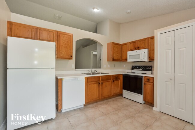 Building Photo - 2482 Derby Dr
