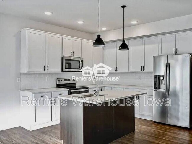 Foto del edificio - 3652 NE Marissa Ln