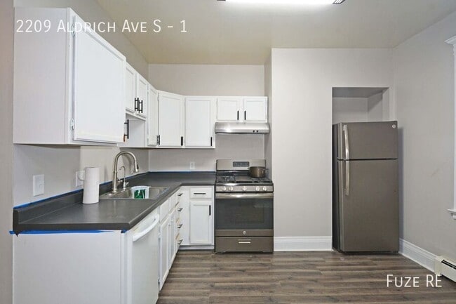Foto del edificio - 2209 Aldrich Ave S