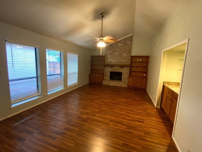 Building Photo - 13533 Dutch Myrtle Dr