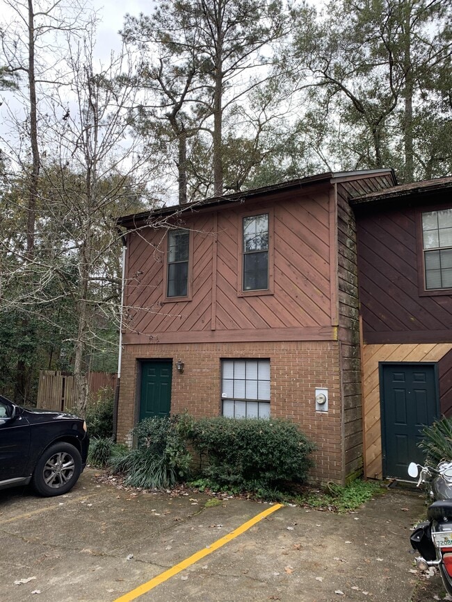 Building Photo - 2319 Hartsfield Way