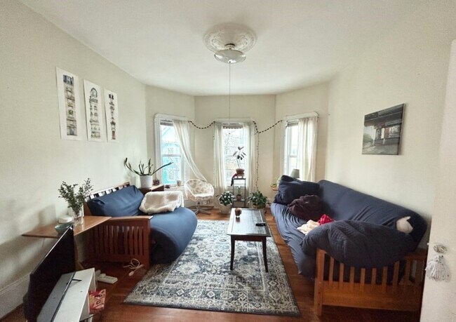 Foto del edificio - 37 Josephine Ave