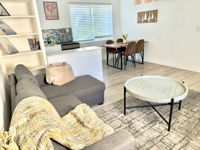 Foto del edificio - 329 Madison St