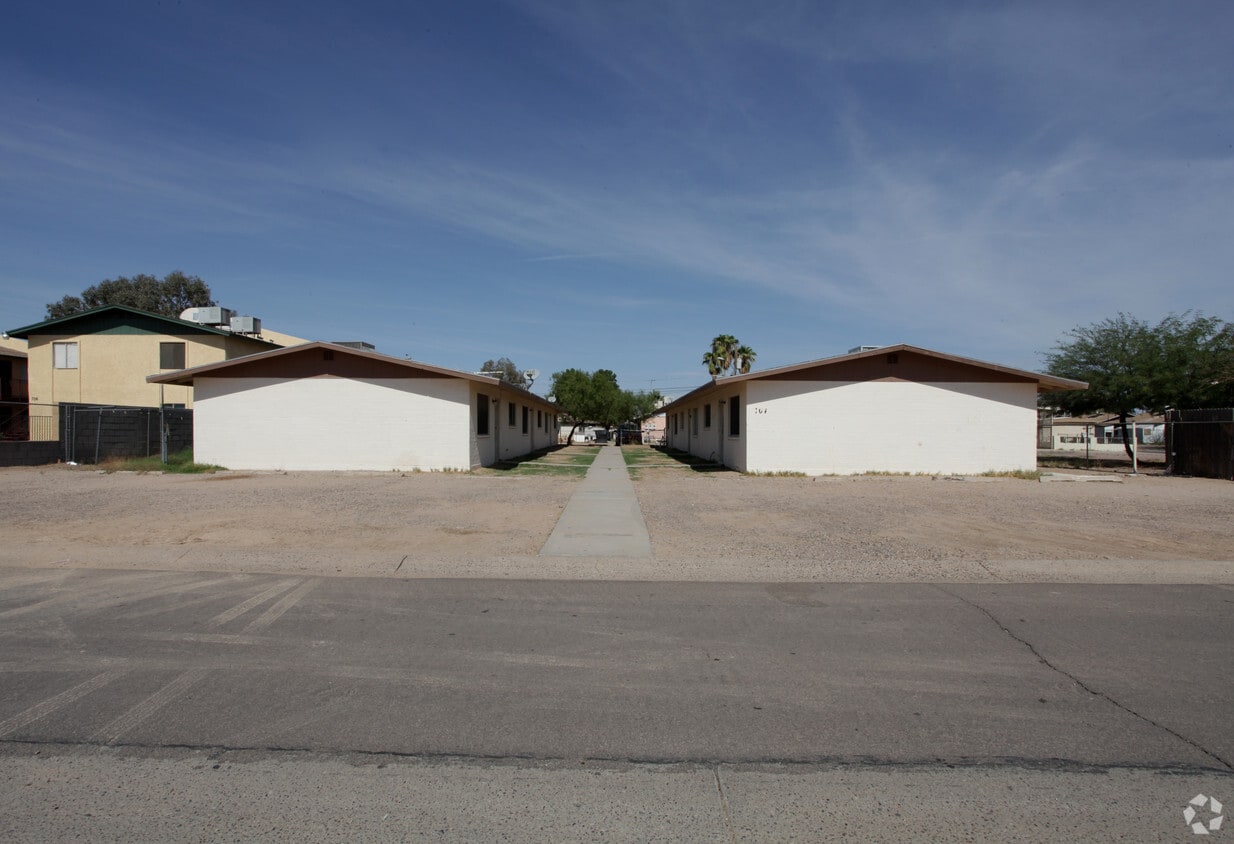 702704 W 11th St, Casa Grande, AZ 85122 Apartments in Casa Grande