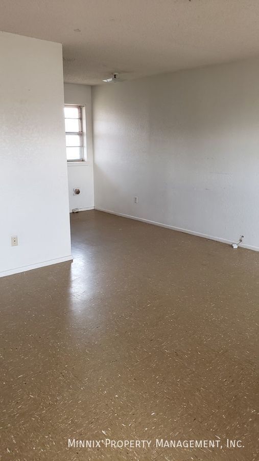 Building Photo - 619 S Crosby St