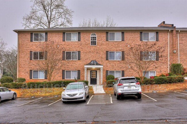 Foto del edificio - 2905 Arrowhead Dr