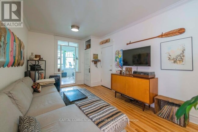 Photo du bâtiment - 138 Bayswater Ave