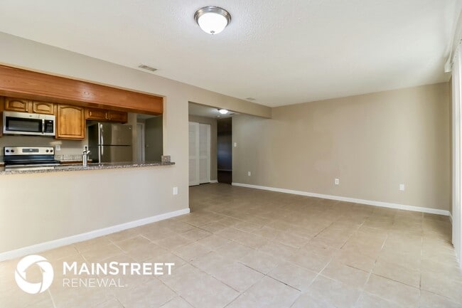 Building Photo - 8653 Sabal Way