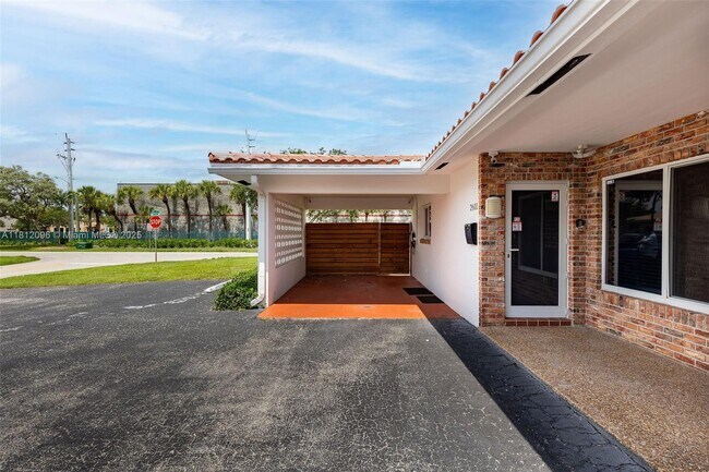 Foto del edificio - 2601 NE 34th St