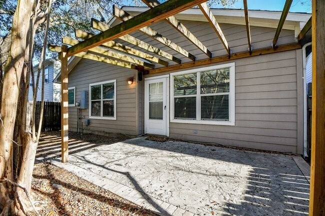 Foto del edificio - 10006 Sweet Nectar Ln