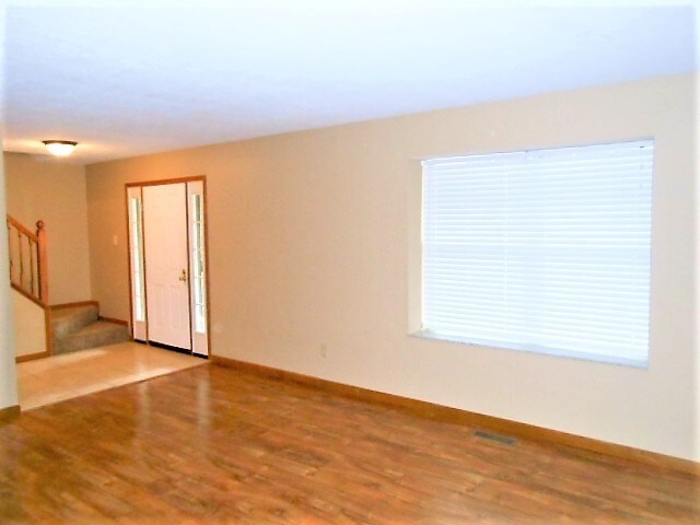 Building Photo - 4846 Grove Pointe Drive