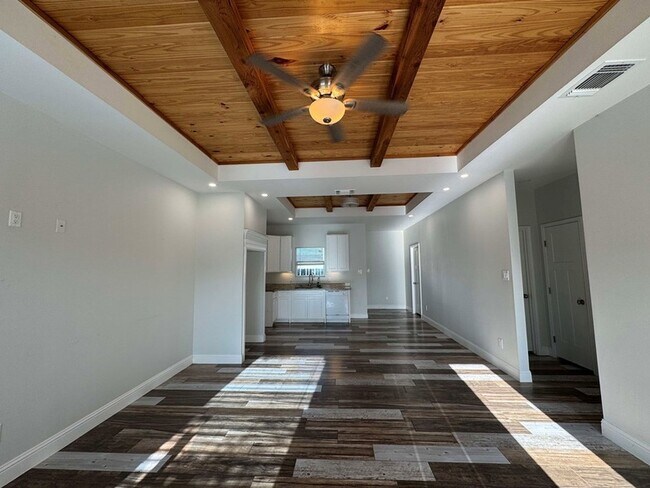 Foto del edificio - 4122 Dalia St